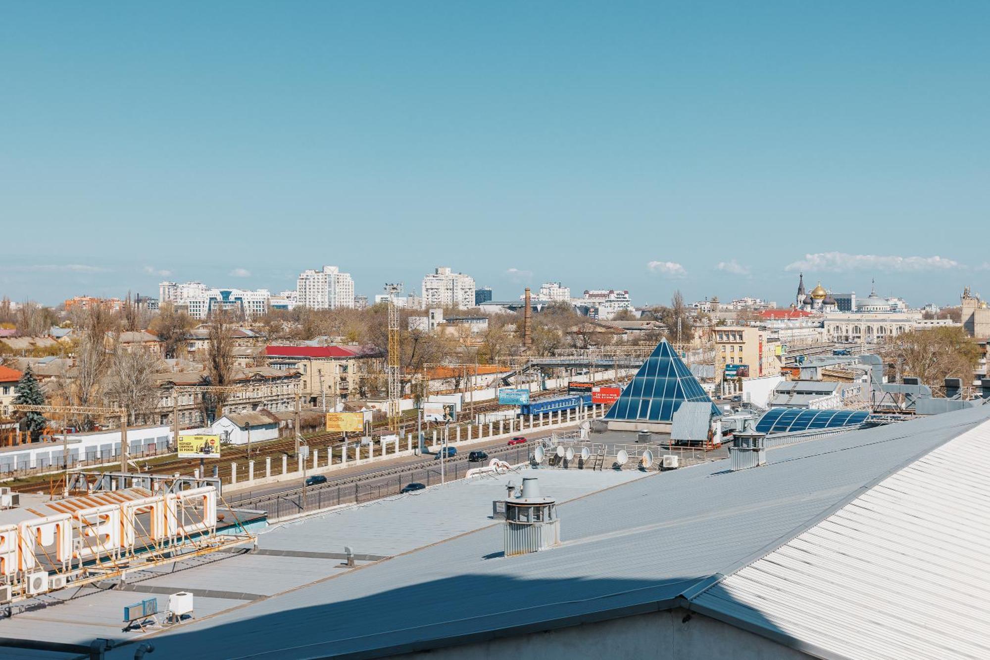Апартаменты С Двумя Спальнями В Центре Города Odessa Buitenkant foto